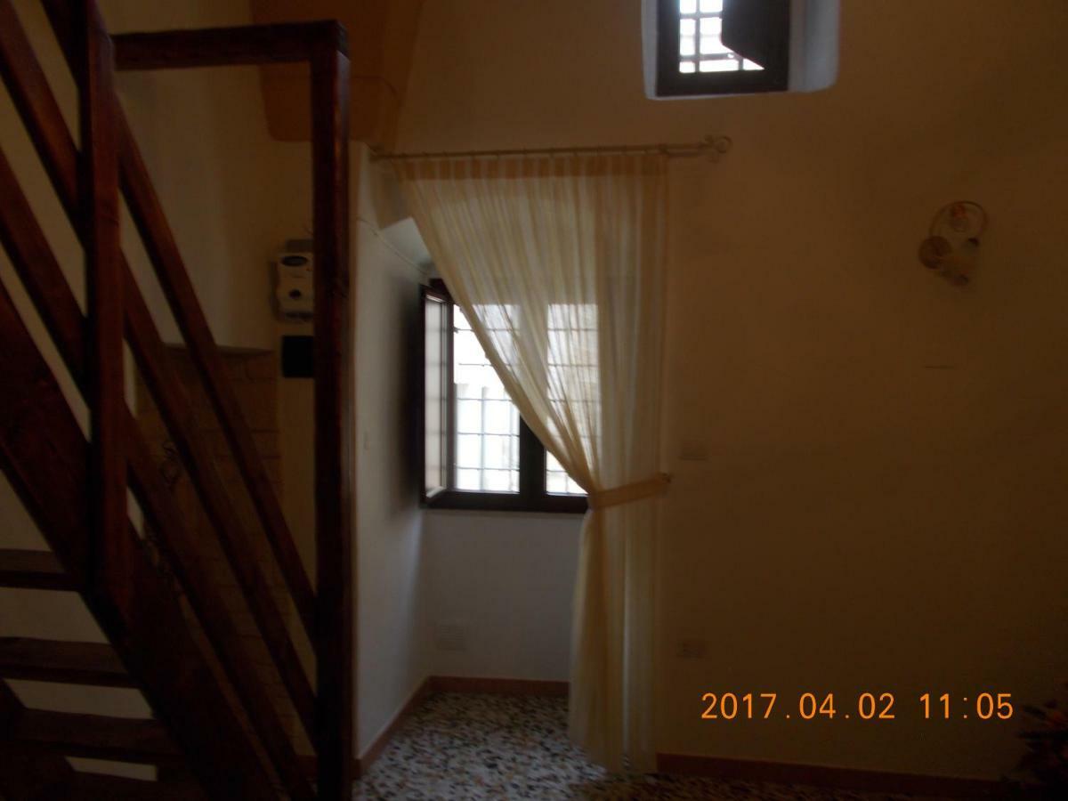 A Casa Di Monia Villa Felline ภายนอก รูปภาพ