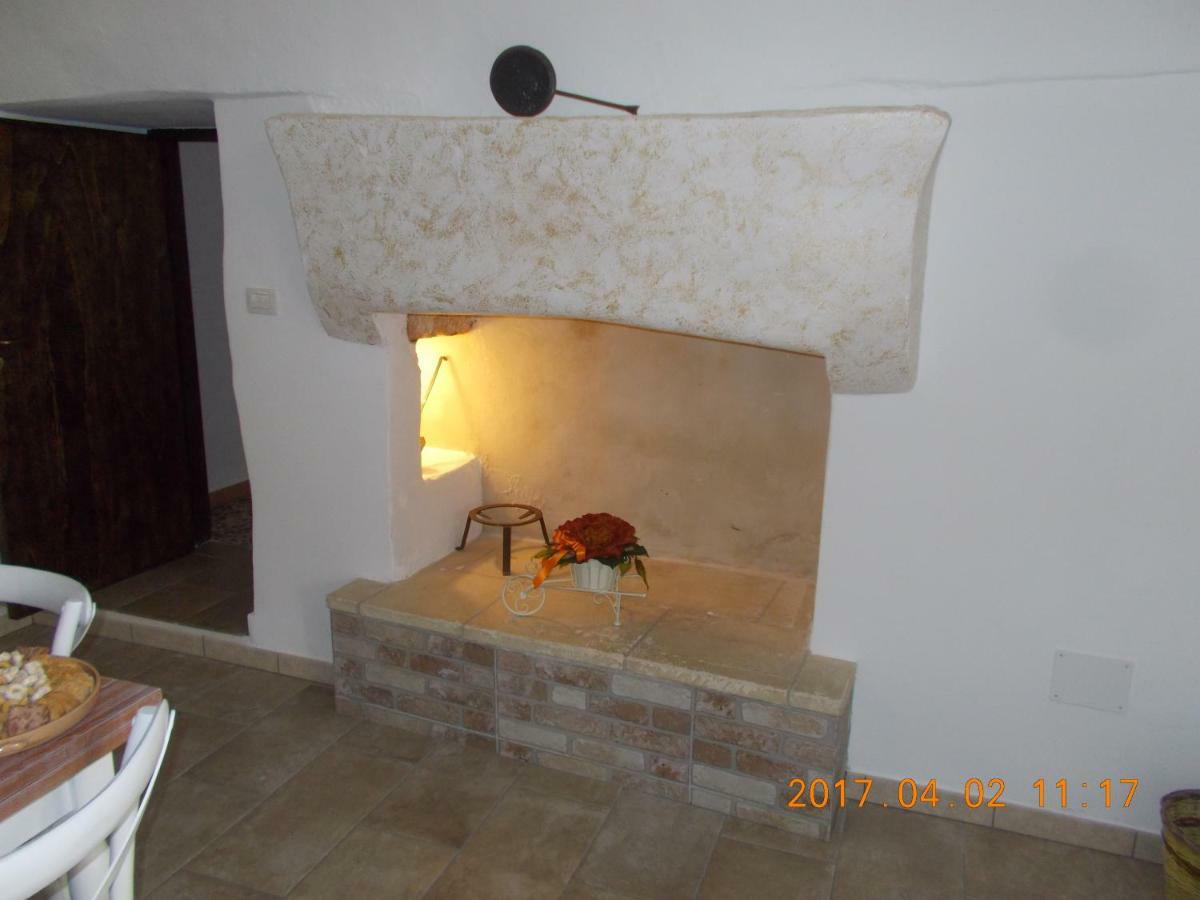 A Casa Di Monia Villa Felline ภายนอก รูปภาพ