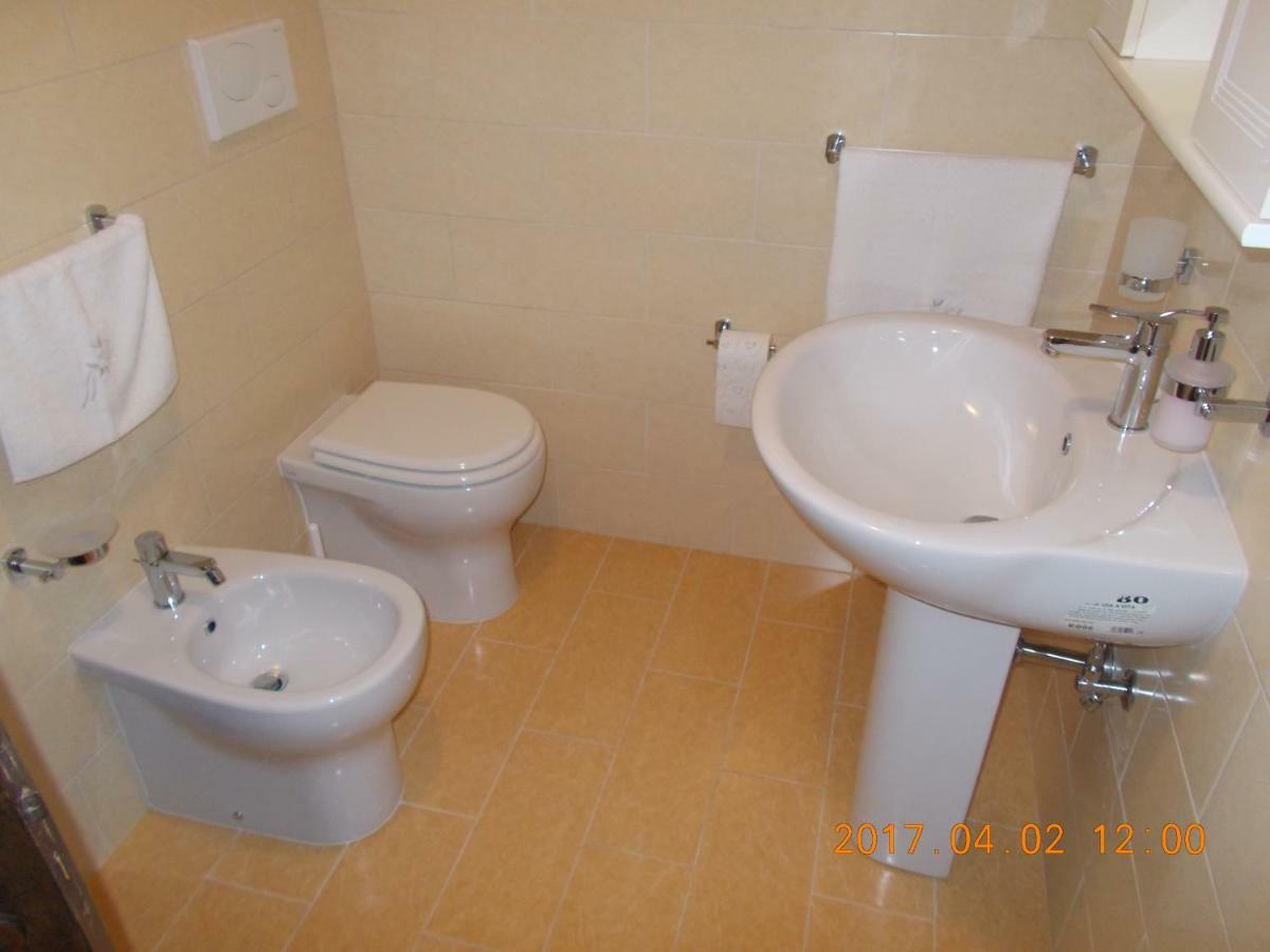 A Casa Di Monia Villa Felline ภายนอก รูปภาพ